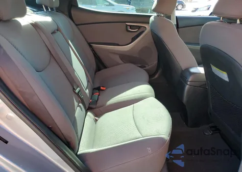 2015 Hyundai Elantra Se z USA, uszkodzony, nr VIN 5NPDH4AE6FH616194